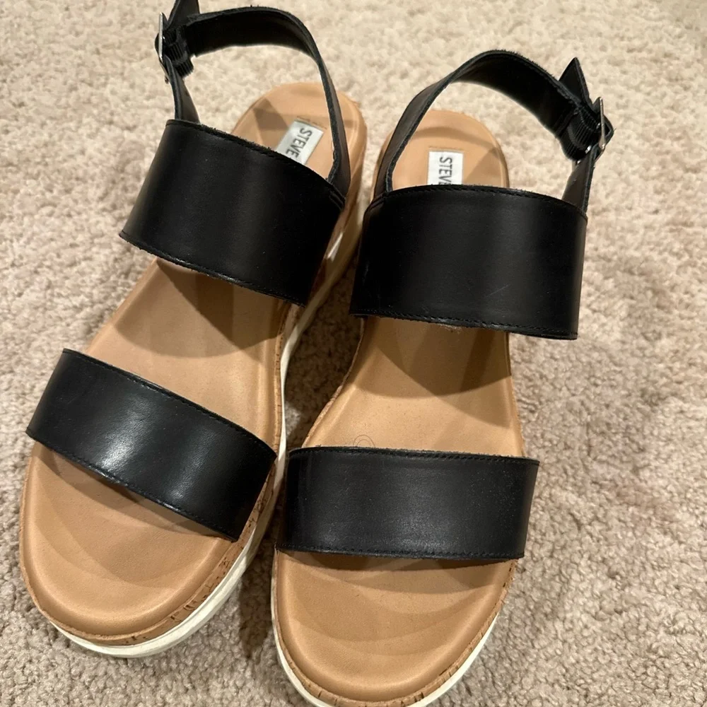 Steve Madden size 10 sandals